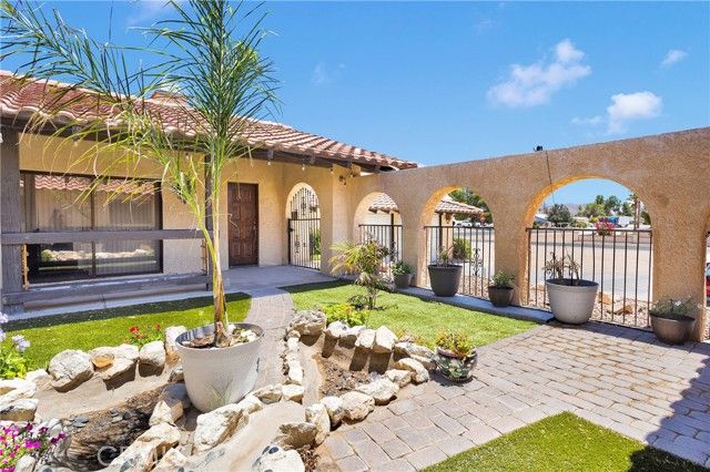 19678 Red Feather Road, Apple Valley, CA 92307