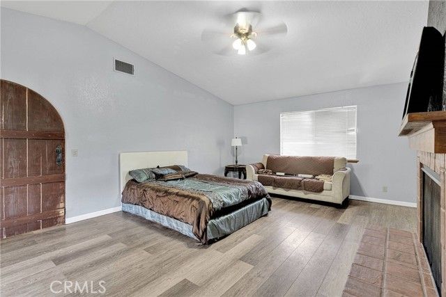 19678 Red Feather Road, Apple Valley, CA 92307