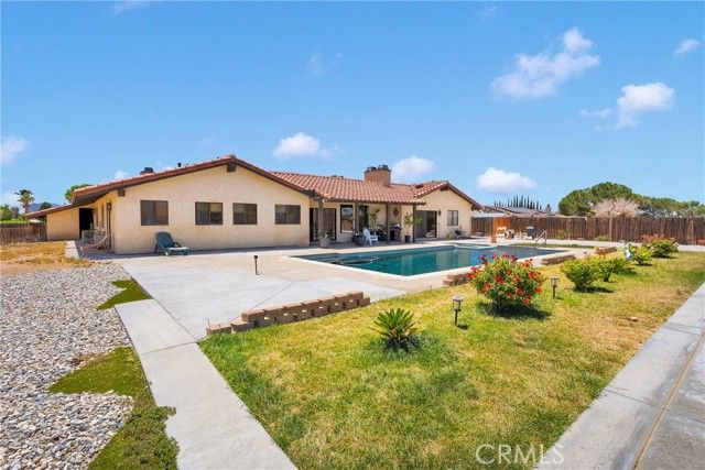 19678 Red Feather Road, Apple Valley, CA 92307