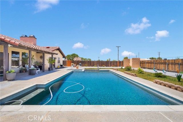 19678 Red Feather Road, Apple Valley, CA 92307