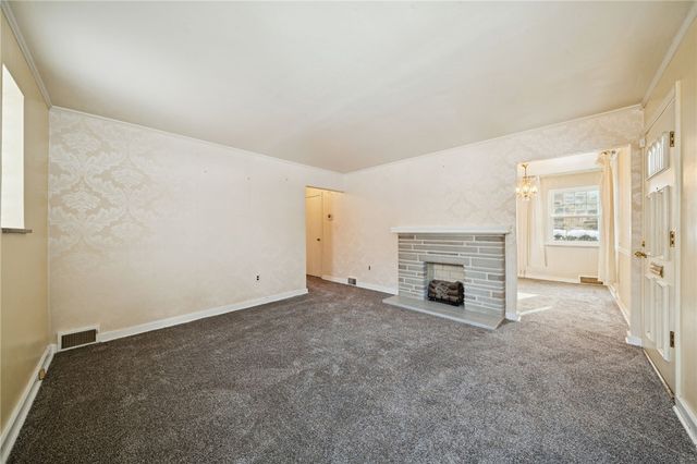 289 Evaline St, Penn Hills, PA 15235