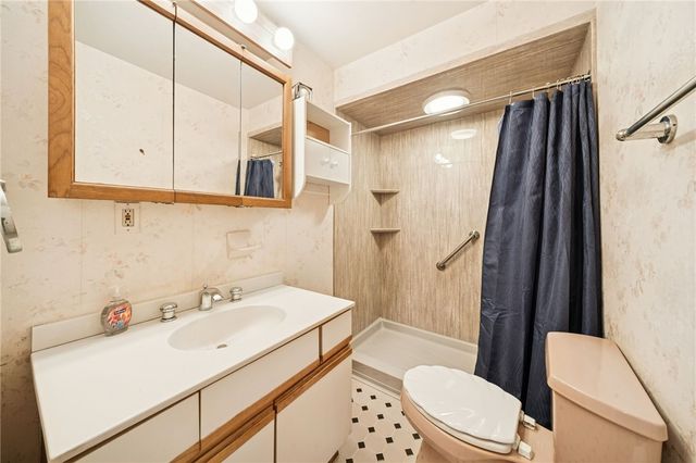 289 Evaline St, Penn Hills, PA 15235