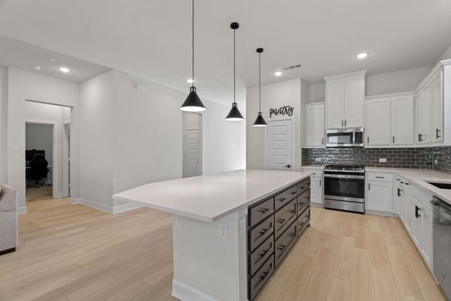 8617 Keeneland Drive, Fort Worth, TX 76120