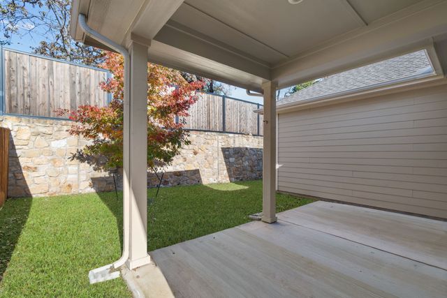 8617 Keeneland Drive, Fort Worth, TX 76120