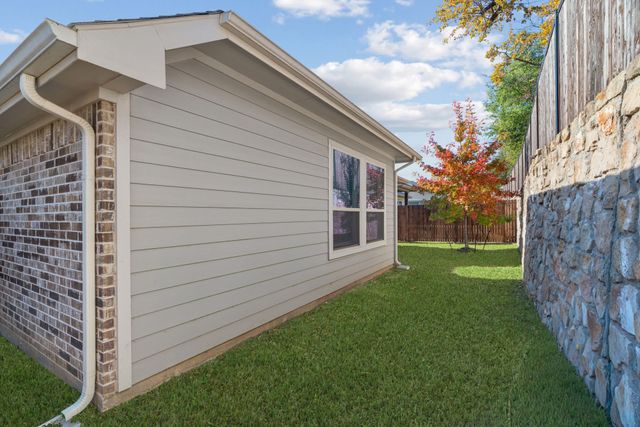 8617 Keeneland Drive, Fort Worth, TX 76120