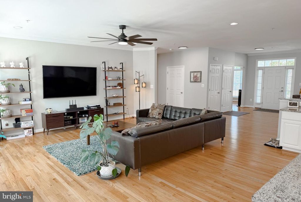 Image 10 of property listing at 45550 HAVENRIDGE ST, California, MD 20619