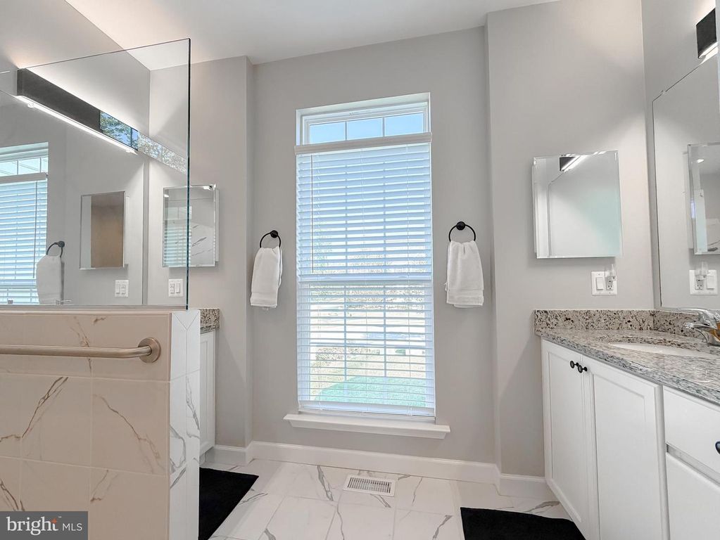 Image 22 of property listing at 45550 HAVENRIDGE ST, California, MD 20619