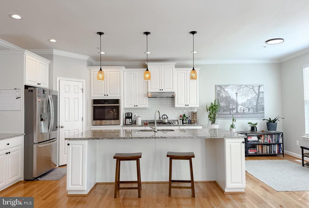 Image 7 of property listing at 45550 HAVENRIDGE ST, California, MD 20619