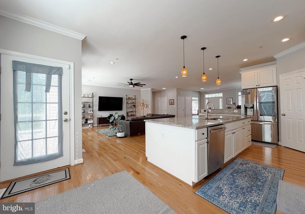 Image 9 of property listing at 45550 HAVENRIDGE ST, California, MD 20619