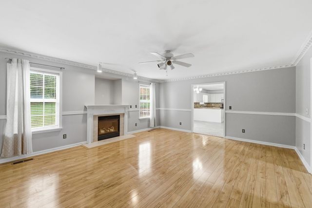 233 Briarcotes Cir, La Vergne, TN 37086