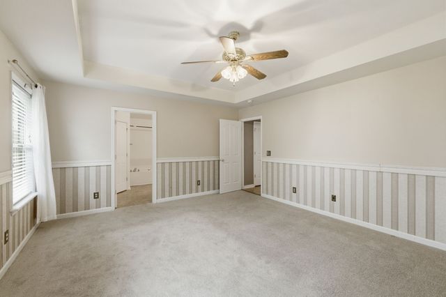 233 Briarcotes Cir, La Vergne, TN 37086
