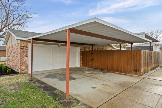 565 Park Center Boulevard, Saginaw, TX 76179