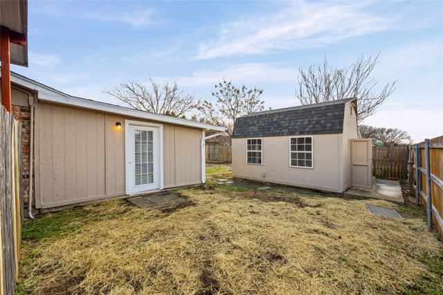 565 Park Center Boulevard, Saginaw, TX 76179