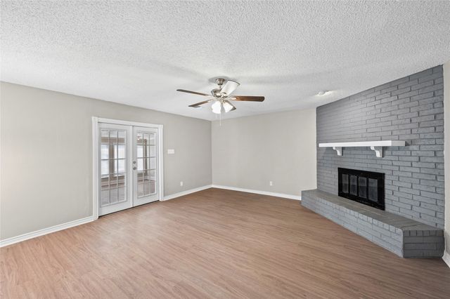 565 Park Center Boulevard, Saginaw, TX 76179