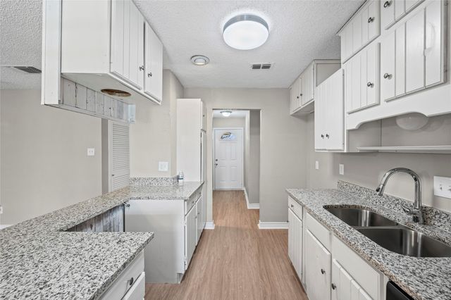 565 Park Center Boulevard, Saginaw, TX 76179