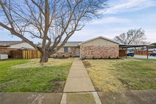 565 Park Center Boulevard, Saginaw, TX 76179