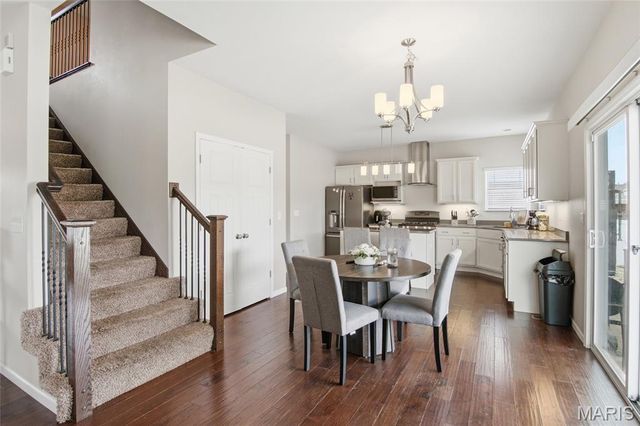 728 Longfellow Drive, O'fallon, IL 62269