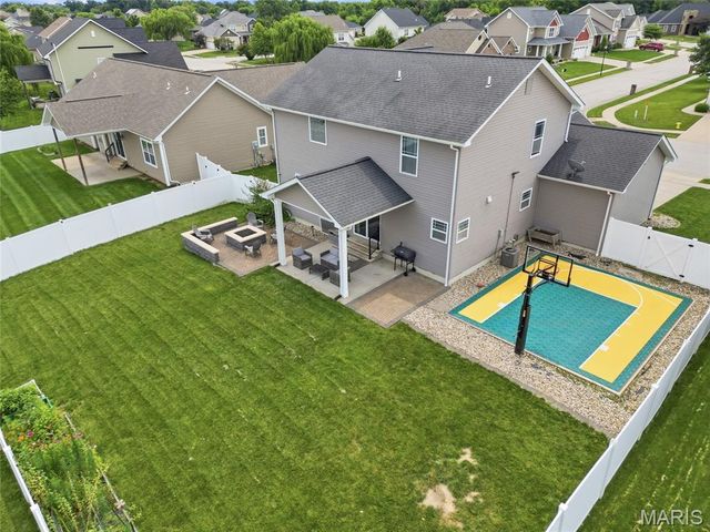 728 Longfellow Drive, O'fallon, IL 62269