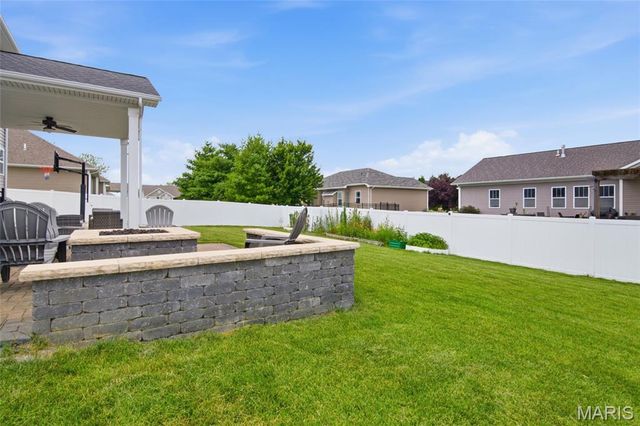 728 Longfellow Drive, O'fallon, IL 62269