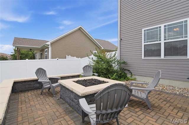 728 Longfellow Drive, O'fallon, IL 62269