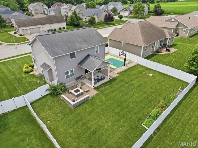 728 Longfellow Drive, O'fallon, IL 62269