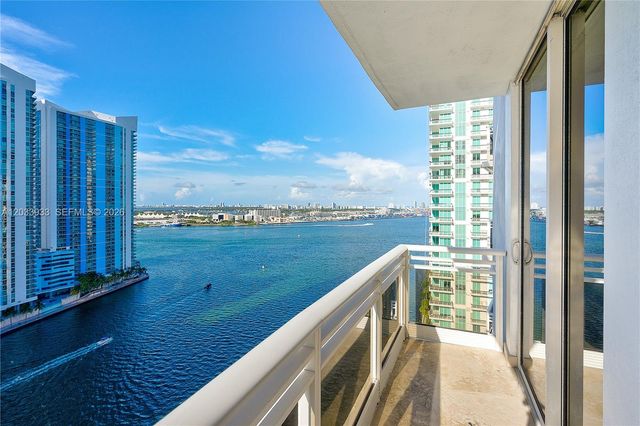 901 BRICKELL KEY BL 2206, Miami, FL 33131