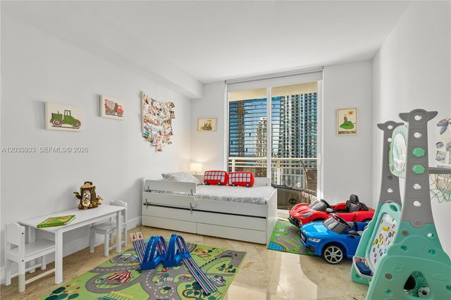 901 BRICKELL KEY BL 2206, Miami, FL 33131