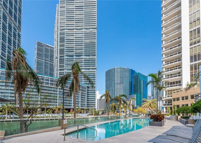 901 BRICKELL KEY BL 2206, Miami, FL 33131