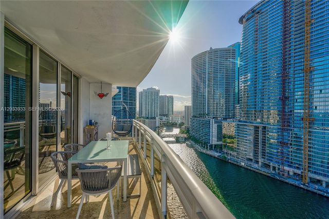 901 BRICKELL KEY BL 2206, Miami, FL 33131