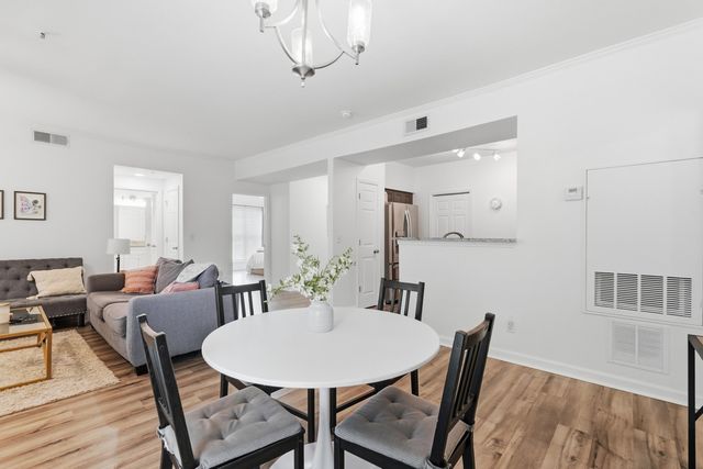 700 Daniel Ellis Drive 8207, Charleston, SC 29412