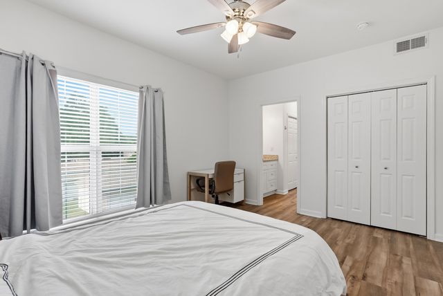 700 Daniel Ellis Drive 8207, Charleston, SC 29412