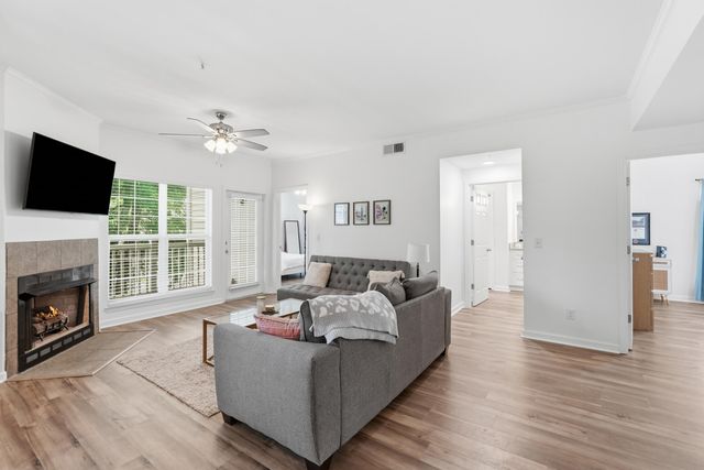 700 Daniel Ellis Drive 8207, Charleston, SC 29412