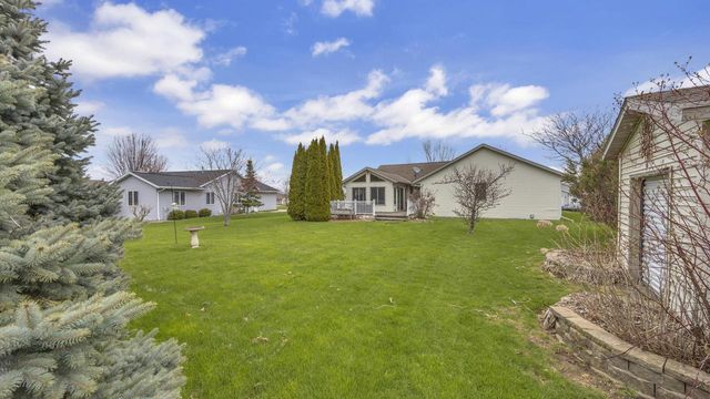 4916 White Fox DRIVE, Sheboygan, WI 53081