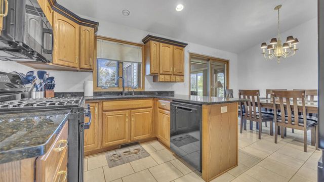4916 White Fox DRIVE, Sheboygan, WI 53081