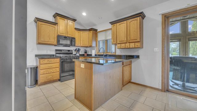 4916 White Fox DRIVE, Sheboygan, WI 53081