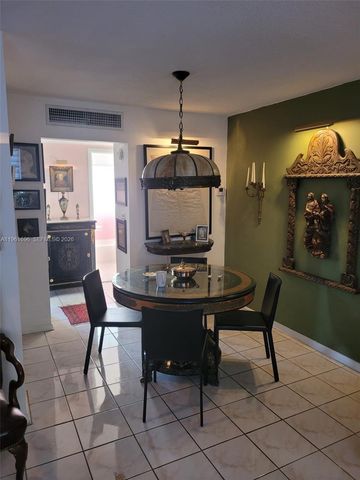 3881 W Flagler St 208, Miami, FL 33134