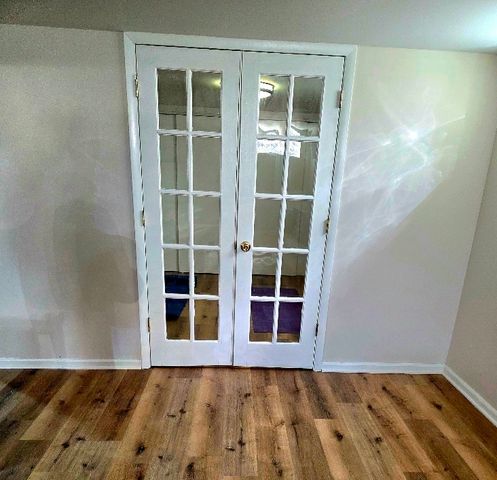 8517 W CARMEN Avenue, Chicago, IL 60656