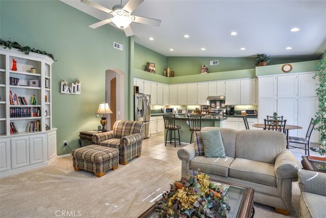 930 Mccall, Corona, CA 92881