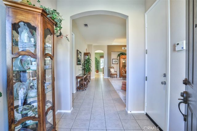 930 Mccall, Corona, CA 92881