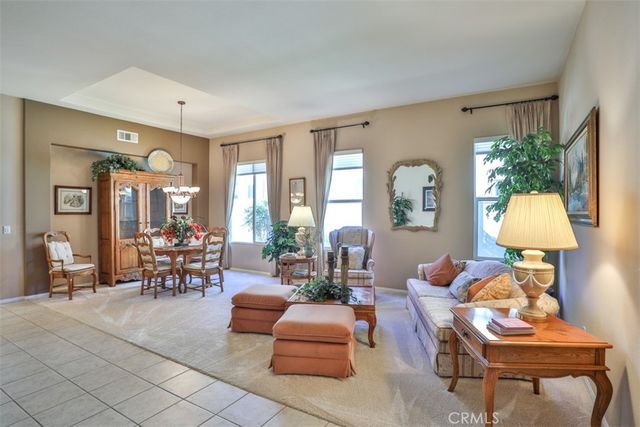 930 Mccall, Corona, CA 92881