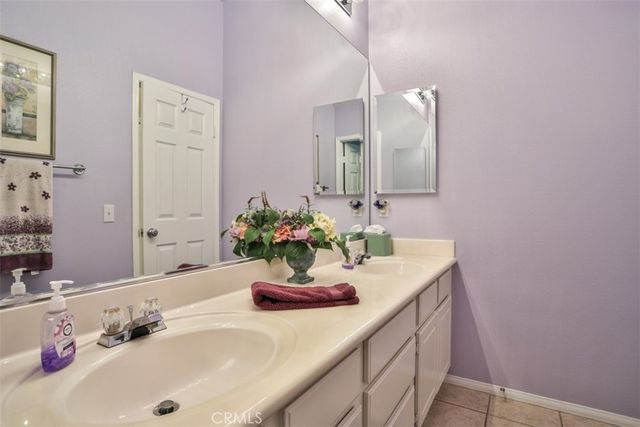 930 Mccall, Corona, CA 92881