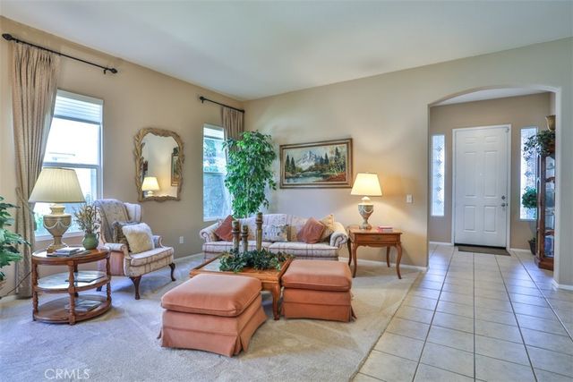 930 Mccall, Corona, CA 92881