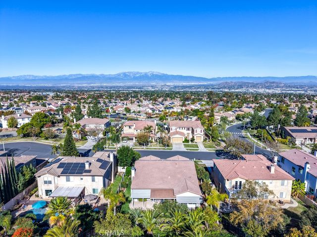 930 Mccall, Corona, CA 92881