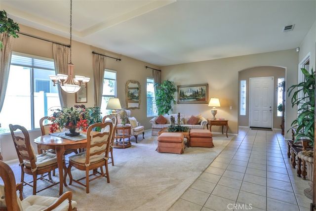 930 Mccall, Corona, CA 92881