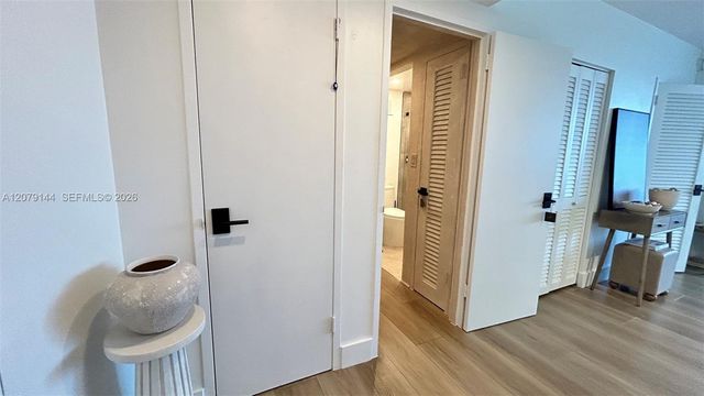 2899 Collins Avenue 1714, Miami Beach, FL 33140