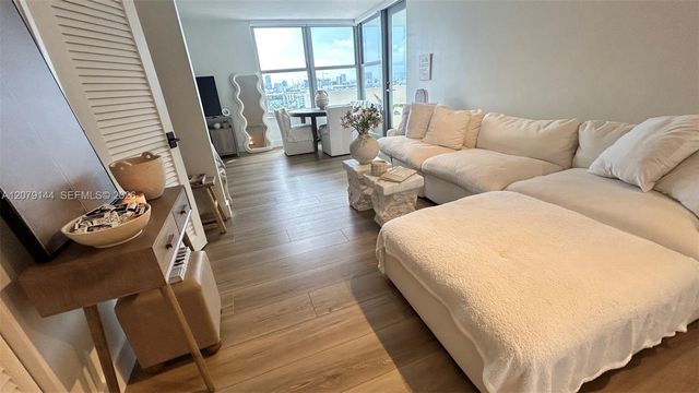 2899 Collins Avenue 1714, Miami Beach, FL 33140