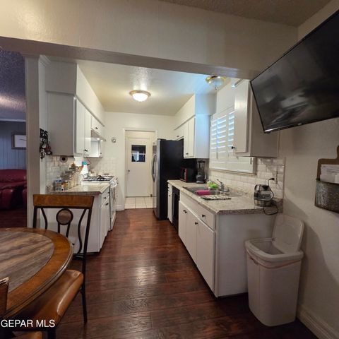 1516 OPOSSUM Circle, Horizon City, TX 79928