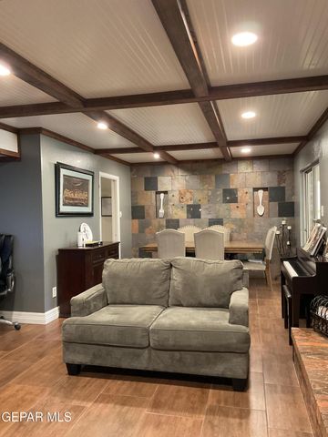 1516 OPOSSUM Circle, Horizon City, TX 79928