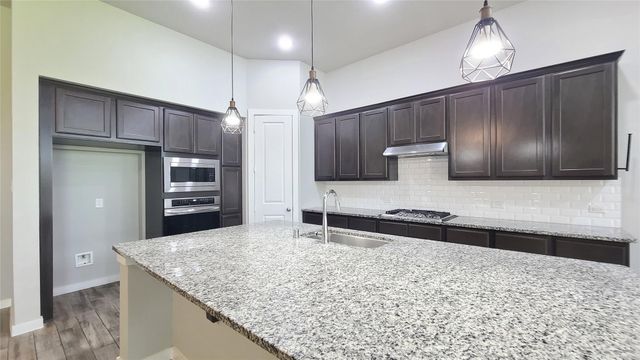 2003 Blackhawk Ridge Lane, Manvel, TX 77578