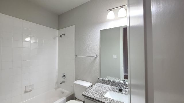 2003 Blackhawk Ridge Lane, Manvel, TX 77578